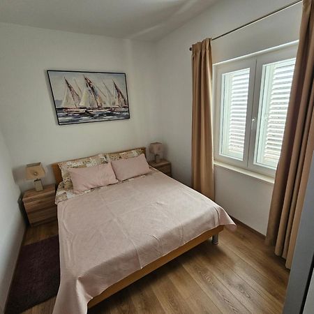 Apartments Grgic Trogir Exterior photo