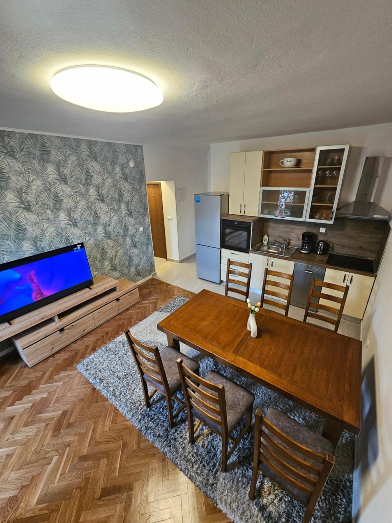 Apartments Grgic Trogir Exterior photo