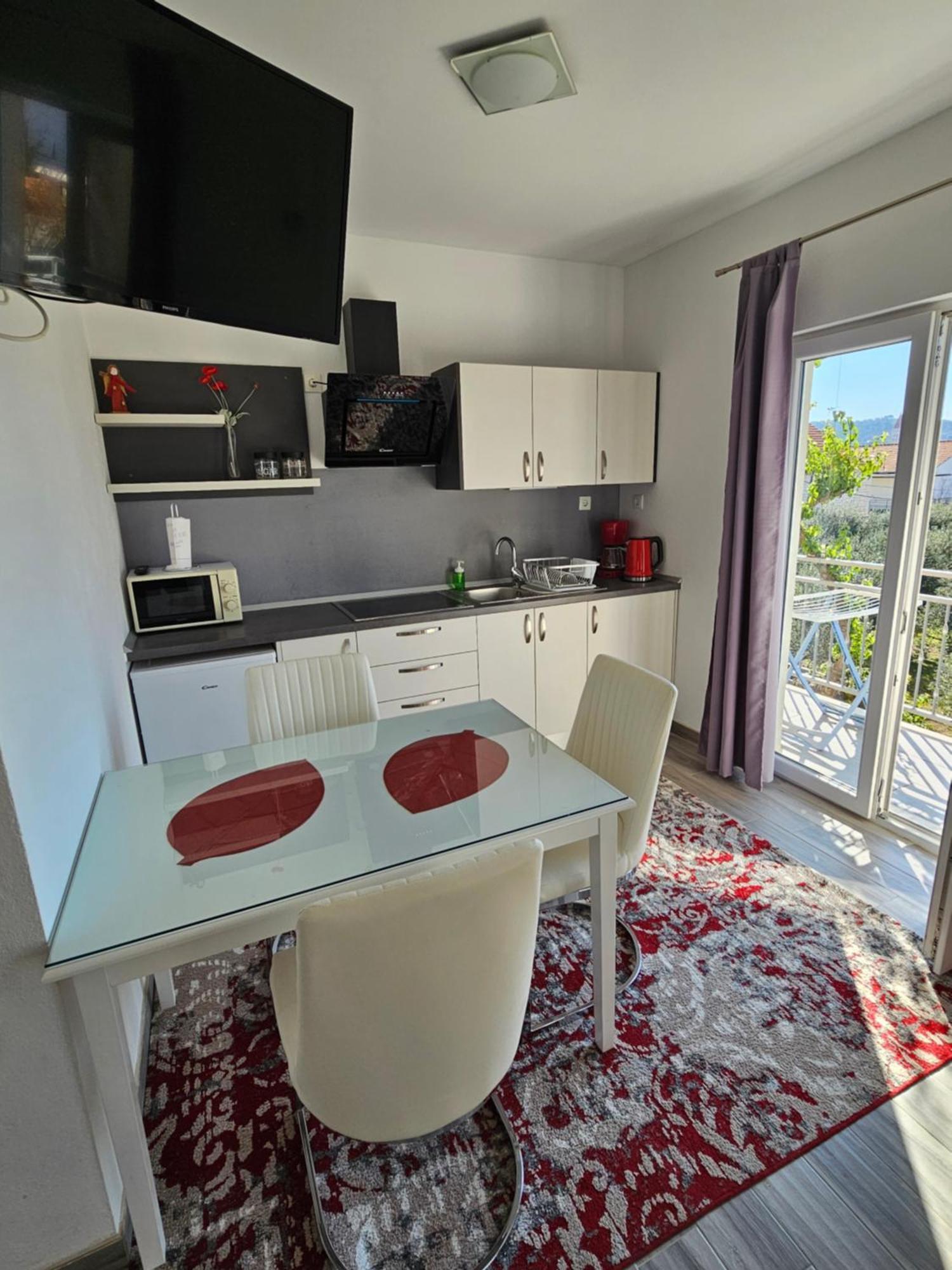 Apartments Grgic Trogir Exterior photo