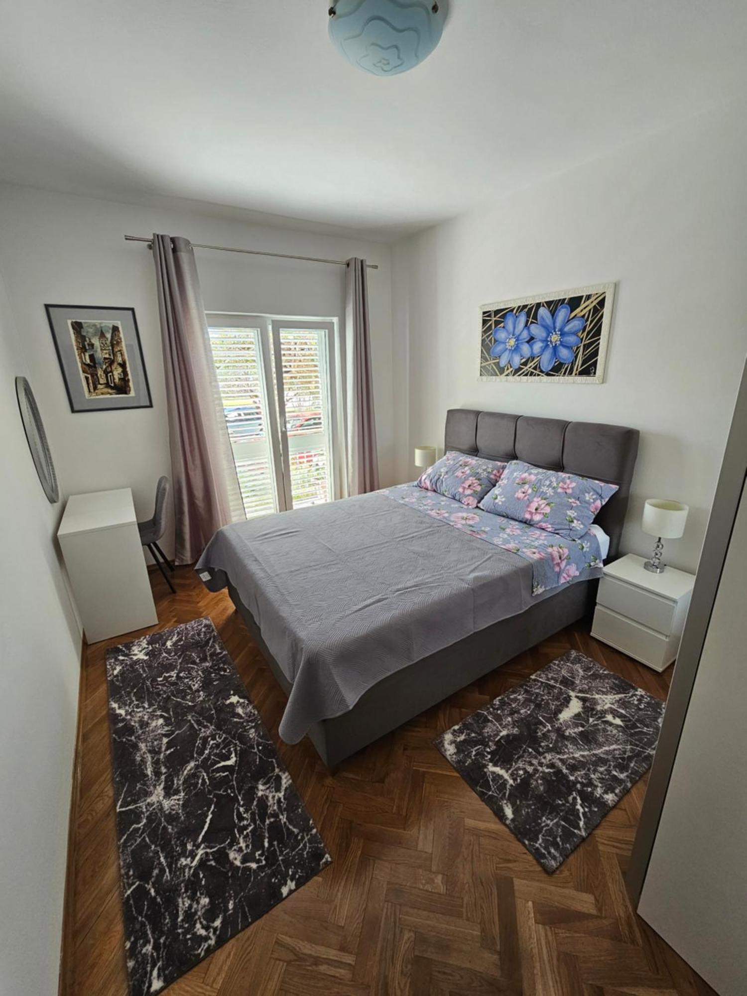 Apartments Grgic Trogir Exterior photo