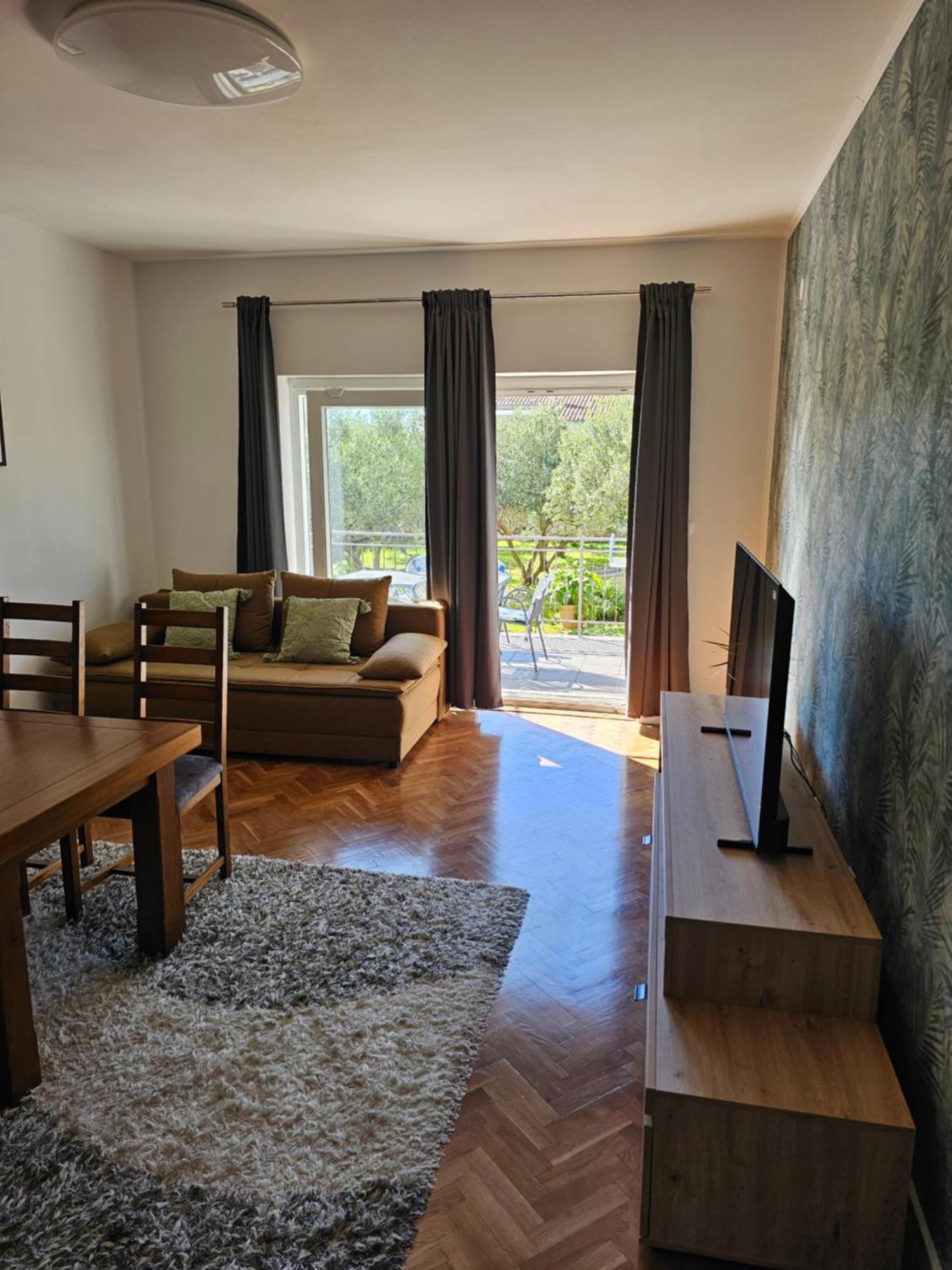 Apartments Grgic Trogir Exterior photo
