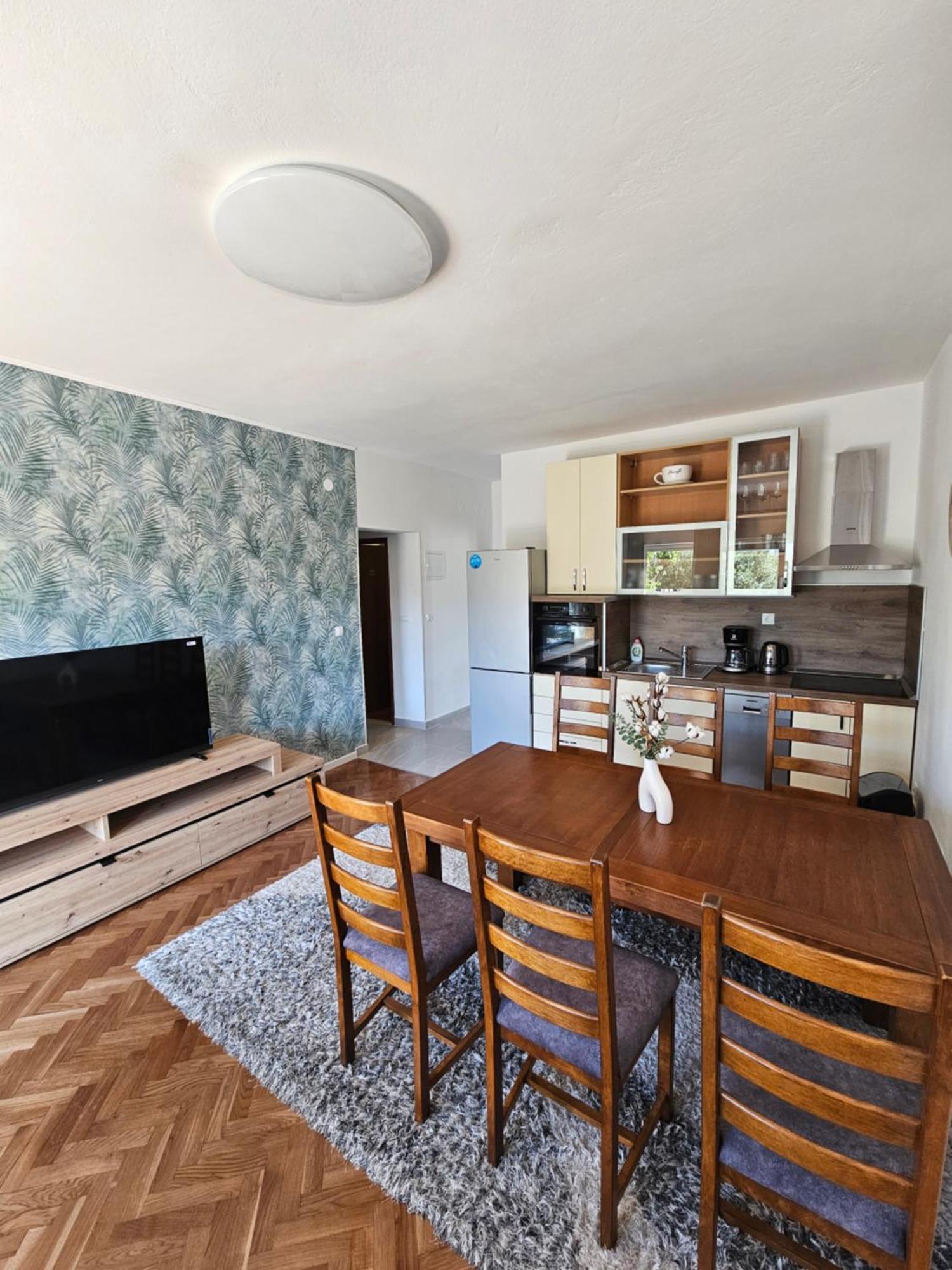 Apartments Grgic Trogir Exterior photo