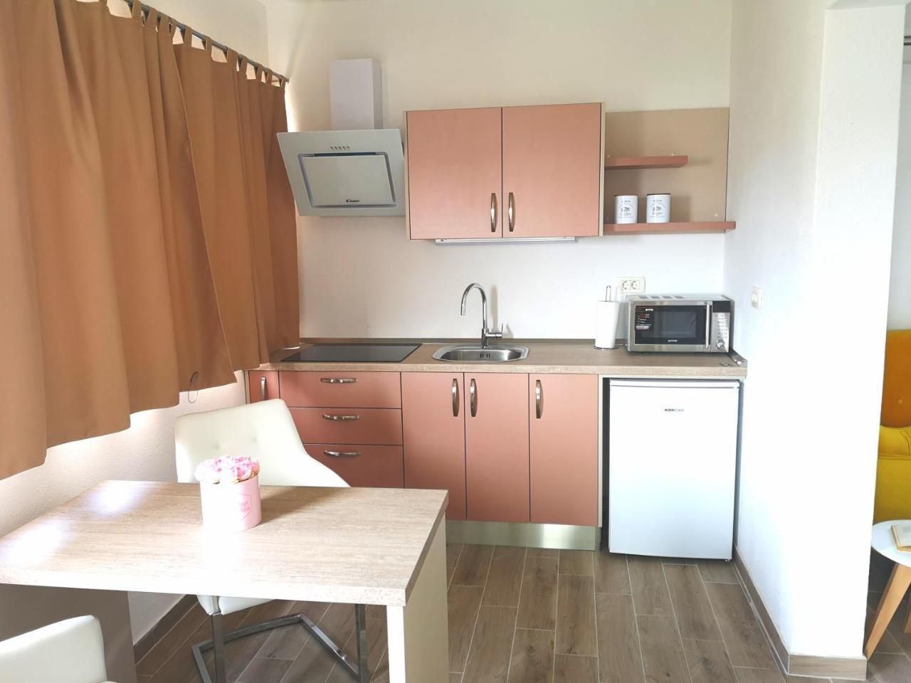 Apartments Grgic Trogir Exterior photo